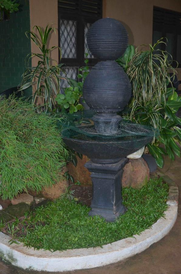 أنرادابورام Lake View The Tourist Guest House المظهر الخارجي الصورة