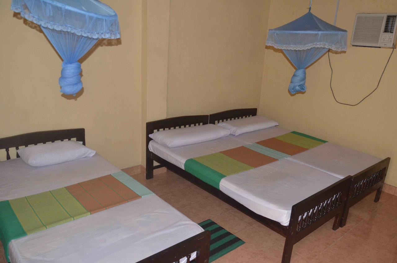 أنرادابورام Lake View The Tourist Guest House المظهر الخارجي الصورة