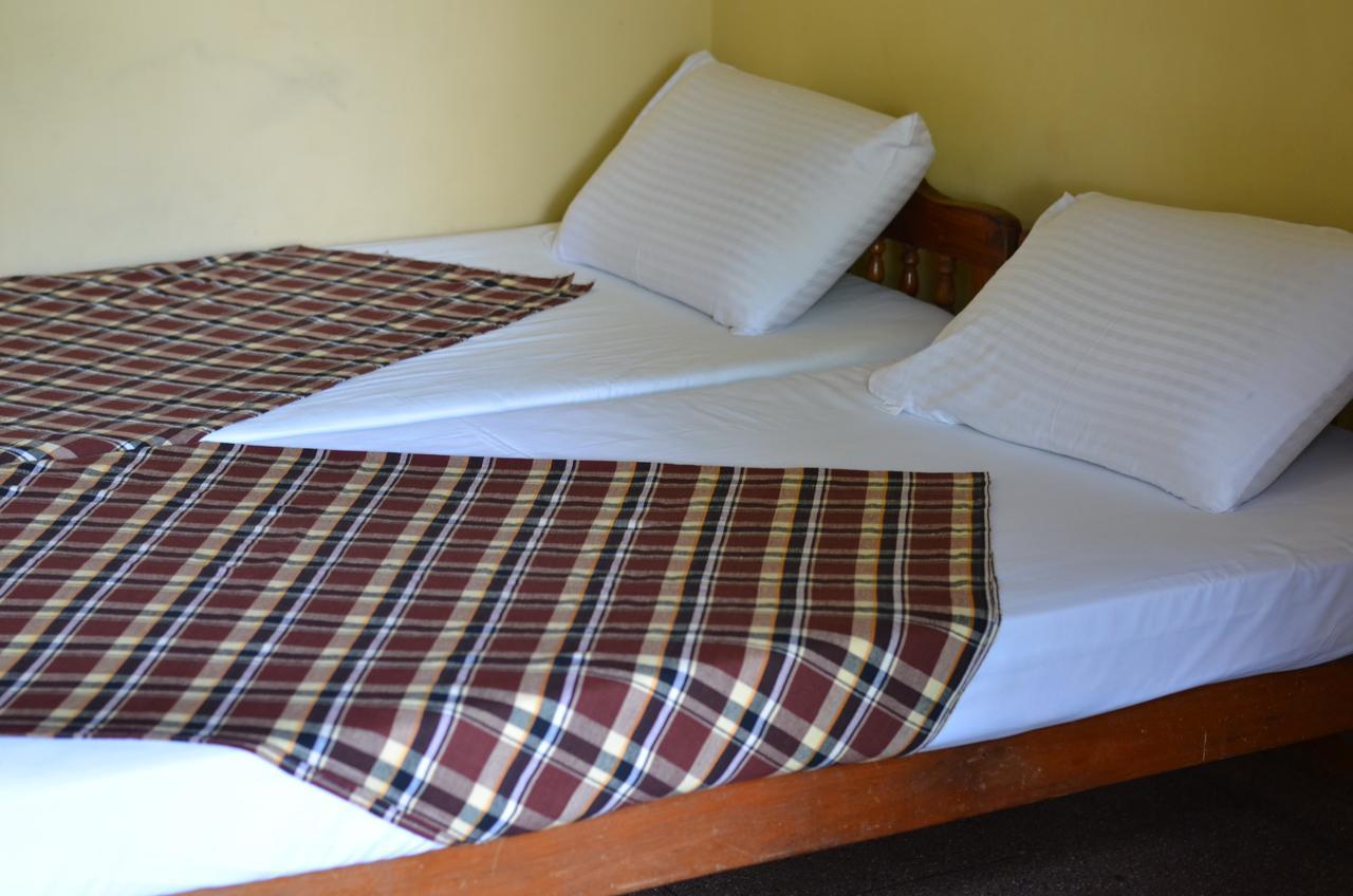 أنرادابورام Lake View The Tourist Guest House المظهر الخارجي الصورة