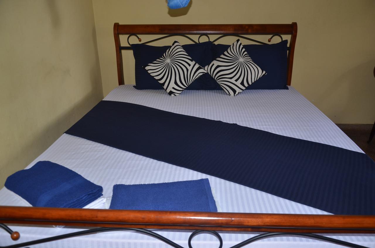 أنرادابورام Lake View The Tourist Guest House المظهر الخارجي الصورة